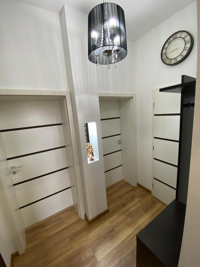 Cozy Apartment In Downtown Sofia - Tsar Samuil Street Bagian luar foto