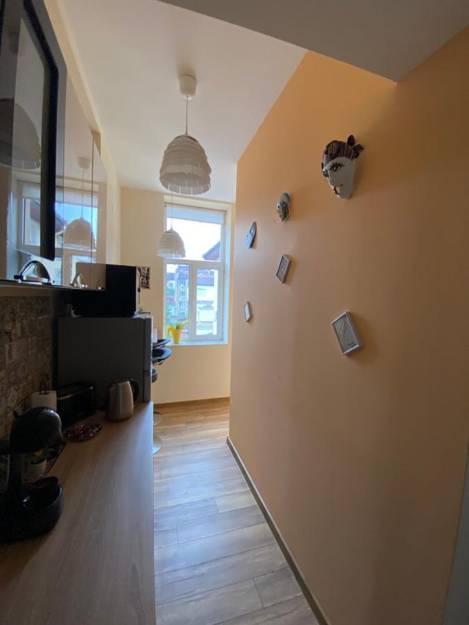 Cozy Apartment In Downtown Sofia - Tsar Samuil Street Bagian luar foto