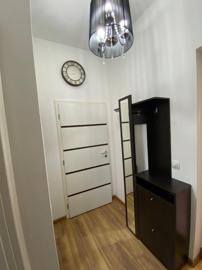 Cozy Apartment In Downtown Sofia - Tsar Samuil Street Bagian luar foto