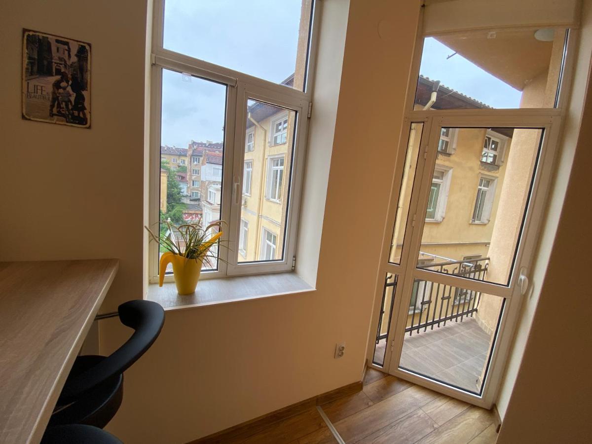 Cozy Apartment In Downtown Sofia - Tsar Samuil Street Bagian luar foto