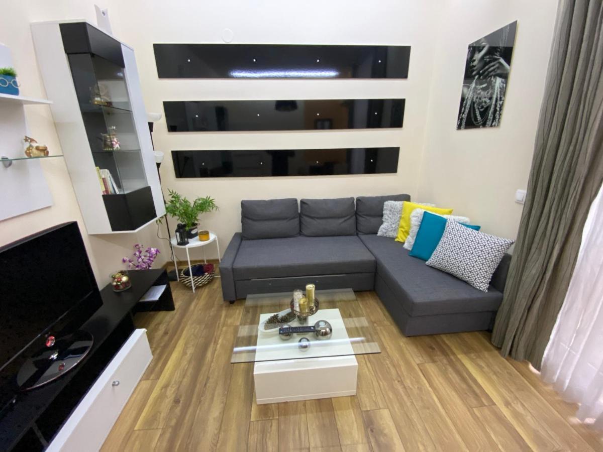 Cozy Apartment In Downtown Sofia - Tsar Samuil Street Bagian luar foto