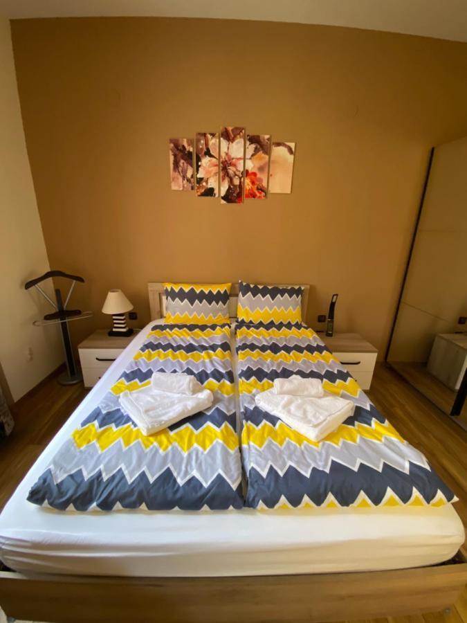 Cozy Apartment In Downtown Sofia - Tsar Samuil Street Bagian luar foto